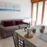 Auntie\'S Home